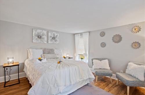 Gayborhood Apartment | Cozy Studio By Upenn & Drexel