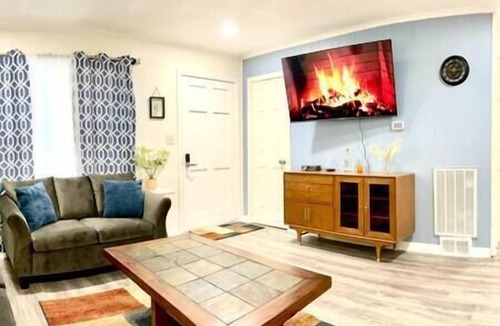 Thomasville Apartment | Cozy Thomasville Stay-Fast WiFi & Private Carport