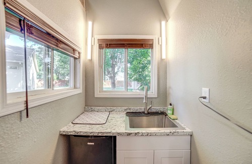 Meridian Apartment | Cozy Tiny Home: 1 Mi to The Village at Meridian
