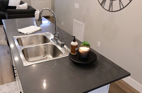 Billings House | Cozy townhome