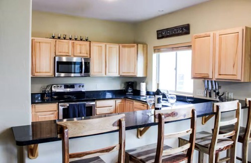 Big Sky House | Cozy Townhome near Big Sky Town Center