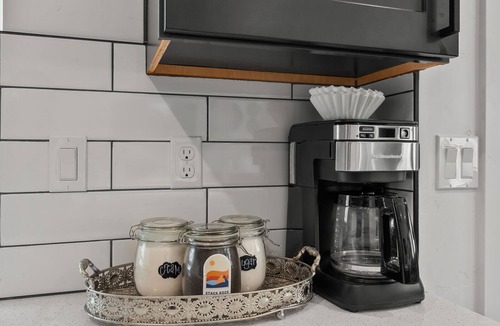 Boise Condo | Cozy "Turn of the Century" 3B/2B Explorers Suite