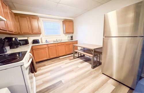 Piqua House | Cozy Urban Escape with 3 Bedrooms 1.5 bath