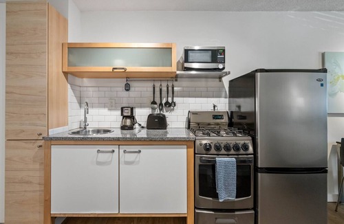 Brookwood Apartment | (CPF) Safe Studio Near Piedmont Hospital Perfect for Travel Nurses