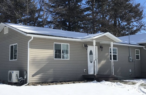 Craigmont House | Craigmont GetawaynGet comfortable and enjoy plenty of space and cozy fireplace!
