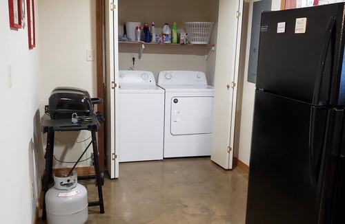Murfreesboro Condo | Creekside # 3 - Your Home Away From Home!