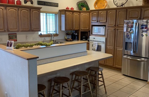 Florence House | Creekside Tranquility, Spacious Home & Property Within 20 Minutes From Missoula