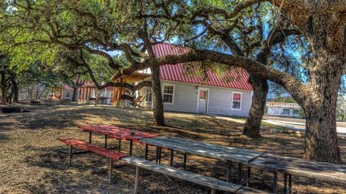 Rio Frio Cabin | Crider's On The Frio