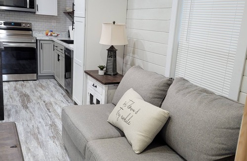 Iuka Cabin | Crossroads to Pickwick Cabin SMOOTH SAILING