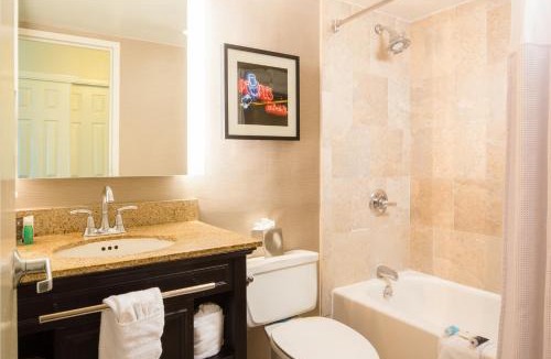 Pinch District Hotel | Crowne Plaza Memphis Downtown by IHG