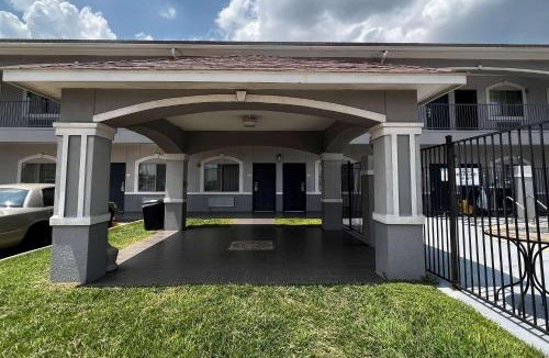 Houston Hotel | Crystal Inn Houston North I-45