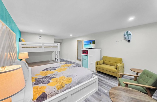 Crystal Beach Resort | Crystal Palace Resort - Family Suite King