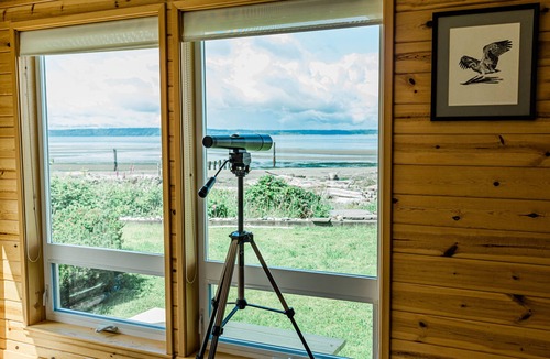 Maxwelton House | Custom Family Beach House - Pet & Child Friendly