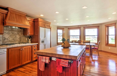Boulder House | Custom Home w/Decks in Boulder! Gateway to Parks!