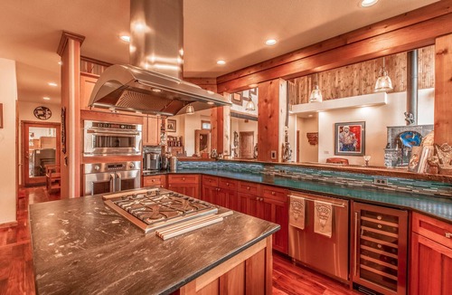 Livingston House | Cutbow Bend