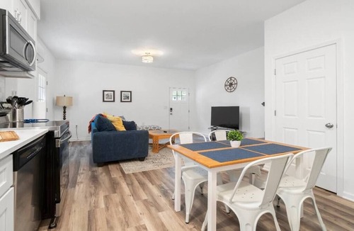 North Charlotte House | Cute 1 Bedroom | Close Popular NoDa