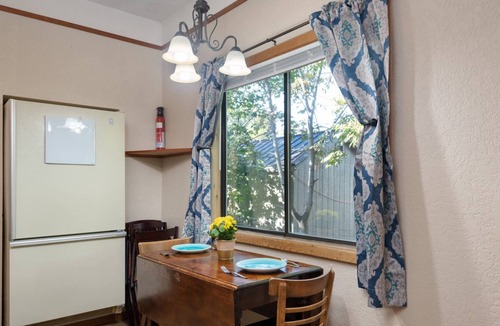 Franklin to the Fort House | Cute 2 bedroom house centrally located in Missoula, easy access to everything.