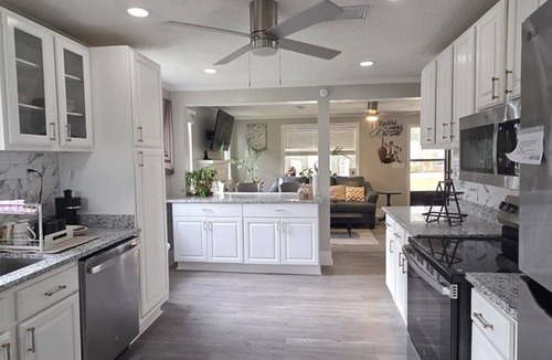 Eau Claire House | Cute 3BR 1.5 Bath, Fully Renovated Bungalow in Downtown Columbia, SC.