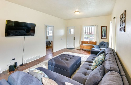 Bridgeport House | Cute Bridgeport Home Near Courthouse & Jail Rock!