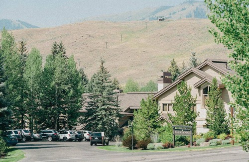 Elkhorn Village Condo | Cute kid-friendly condo next to Dollar Mountain