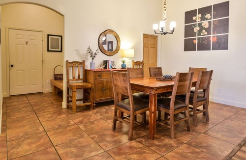 Moab House | CW419 *Newly Updated Kitchen* 3 Bed/2 Bath Elegant Townhome, Located in the Heart of Downtown