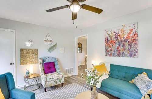 Henderson House | Dandys Getaway with Fire Pit and Yard in Henderson