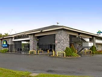 Columbus Hotel | Days Inn by Wyndham Columbus Fairgrounds