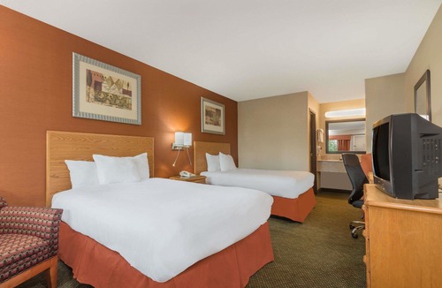 Columbus Hotel | Days Inn by Wyndham Columbus Fairgrounds