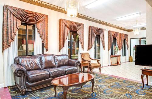 Covington Hotel | Days Inn by Wyndham Covington