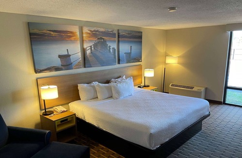 Cape Fear Hotel | Days Inn by Wyndham Fayetteville-South/I-95 Exit 49