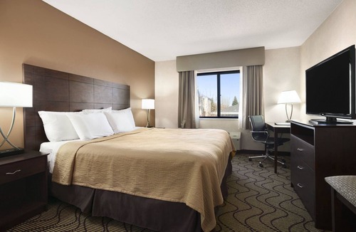 Grand Forks Hotel | Days Inn by Wyndham Grand Forks Columbia Mall