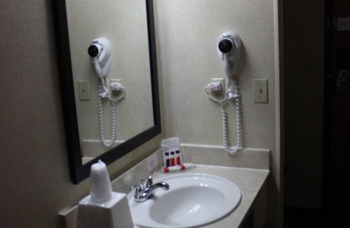 Grand Forks Hotel | Days Inn by Wyndham Grand Forks Columbia Mall