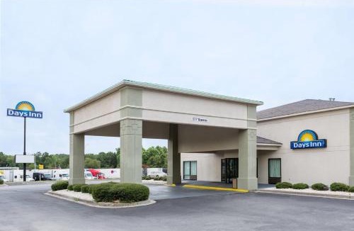Lugoff Hotel | Days Inn by Wyndham Lugoff