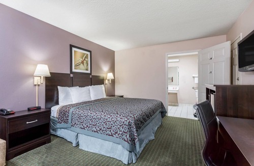 Lugoff Hotel | Days Inn by Wyndham Lugoff