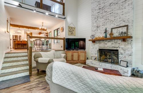 Ellijay House | Deck & Fire Pit Bliss: Mountaintown Creek Cottage!