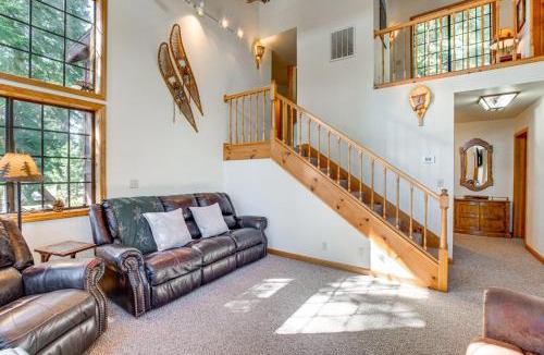 Bear Valley House | Deck w/Mountain Views: Cabin in Bear Valley!