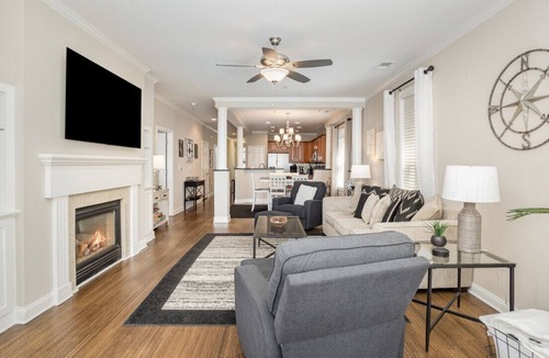 Mount Mourne Condo | Deepwater Terrace-Beautiful 3-bedroom condo with lake views!