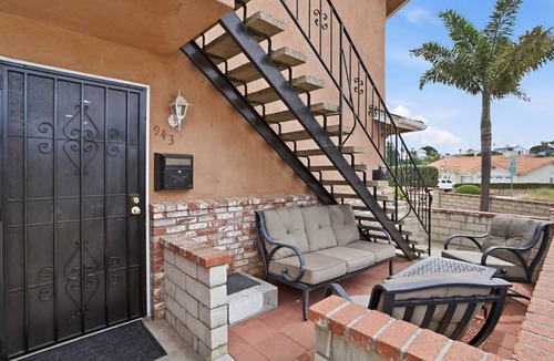 Coastal San Pedro Apartment | Delightful Ocean Breeze 1-bedroom apartment in San Pedro