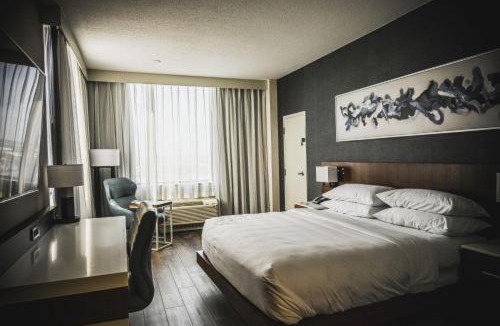 Sharonville Hotel | Delta Hotels by Marriott Cincinnati Sharonville