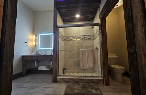 Miles City Hotel | Deluxe Studio Suite in Downtown Miles City MT