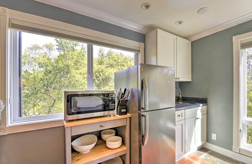 San Rafael Apartment | Designer Apartment < 1 Mile to Downtown San Rafael