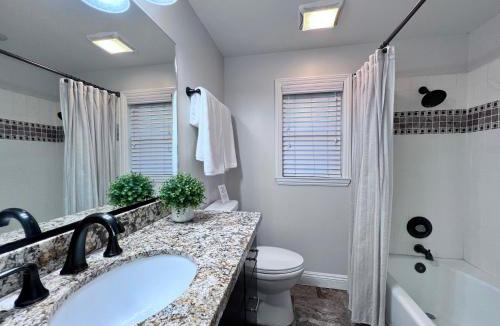 Hermosa Village House | Destination #01
