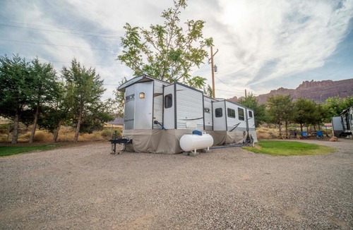 Moab South Valley Apartment | Destination RV IV Fully Setup OK44