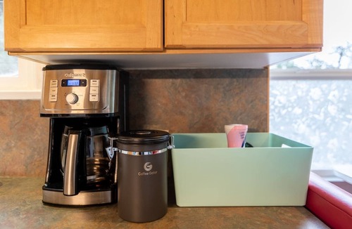 Bremerton House | Direct Ferry to Downtown Seattle; Pet-Friendly