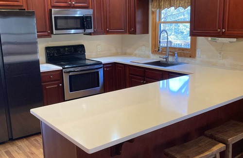Demorest House | Discount April 3-5! Luxury River House, hot tub, kayaks, fire pit, dogs OK