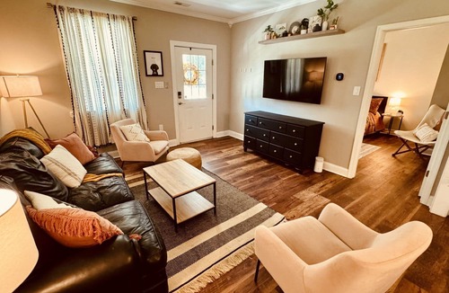 Mosby House | Discover Comfort & Convenience at Our Euclid Ave Oasis