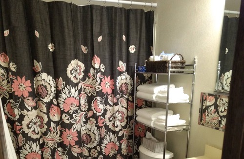 Elyria Apartment | DO NOT BOOK! TRYING TO DELETE!