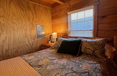 Falls of Rough Cabin | Doc's Place at Rough River