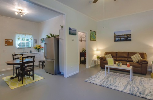Wills Point Cottage | Dock & Fire Pit: Lake Tawakoni Vacation Rental!