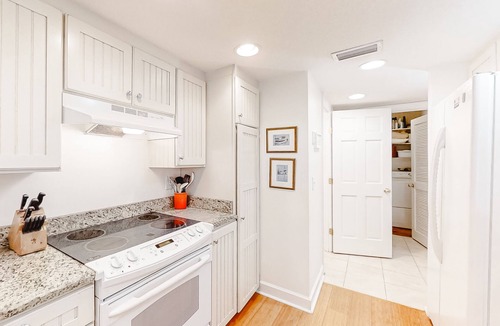 Fernandina Beach House | Dog-friendly oceanfront townhouse with covered balcony, views, pool & AC